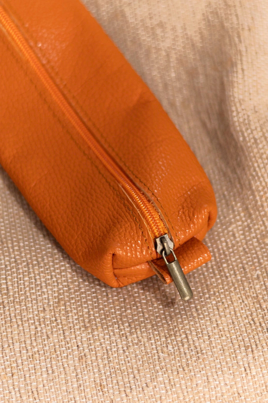 Estuche de cuero