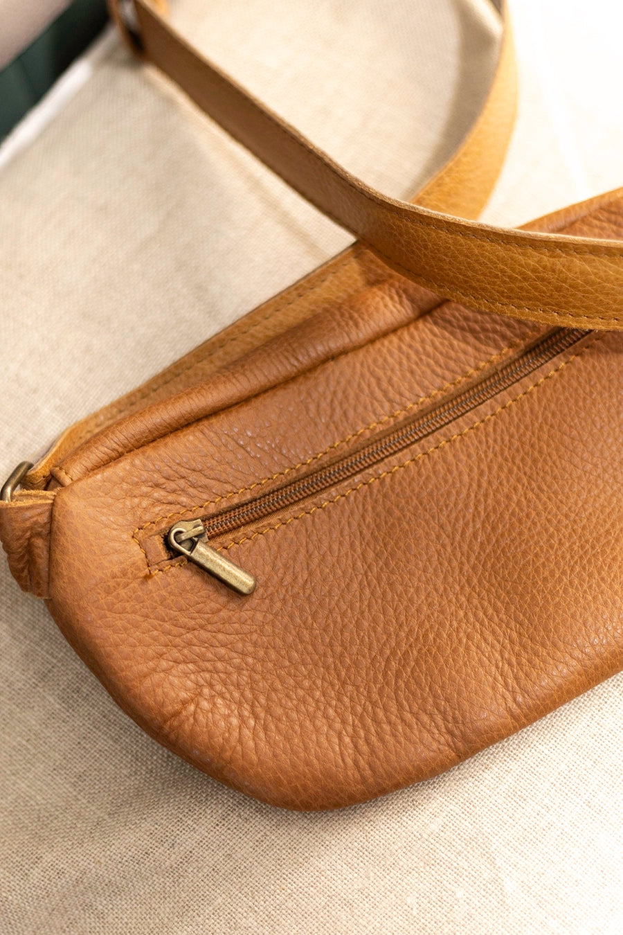 Bolso / riñonera cuero