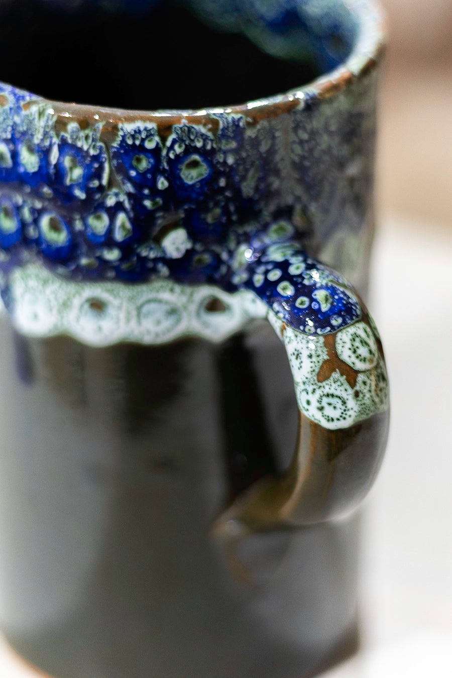 Jarra de cerámica esmaltada