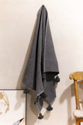 Manta gris oscuro