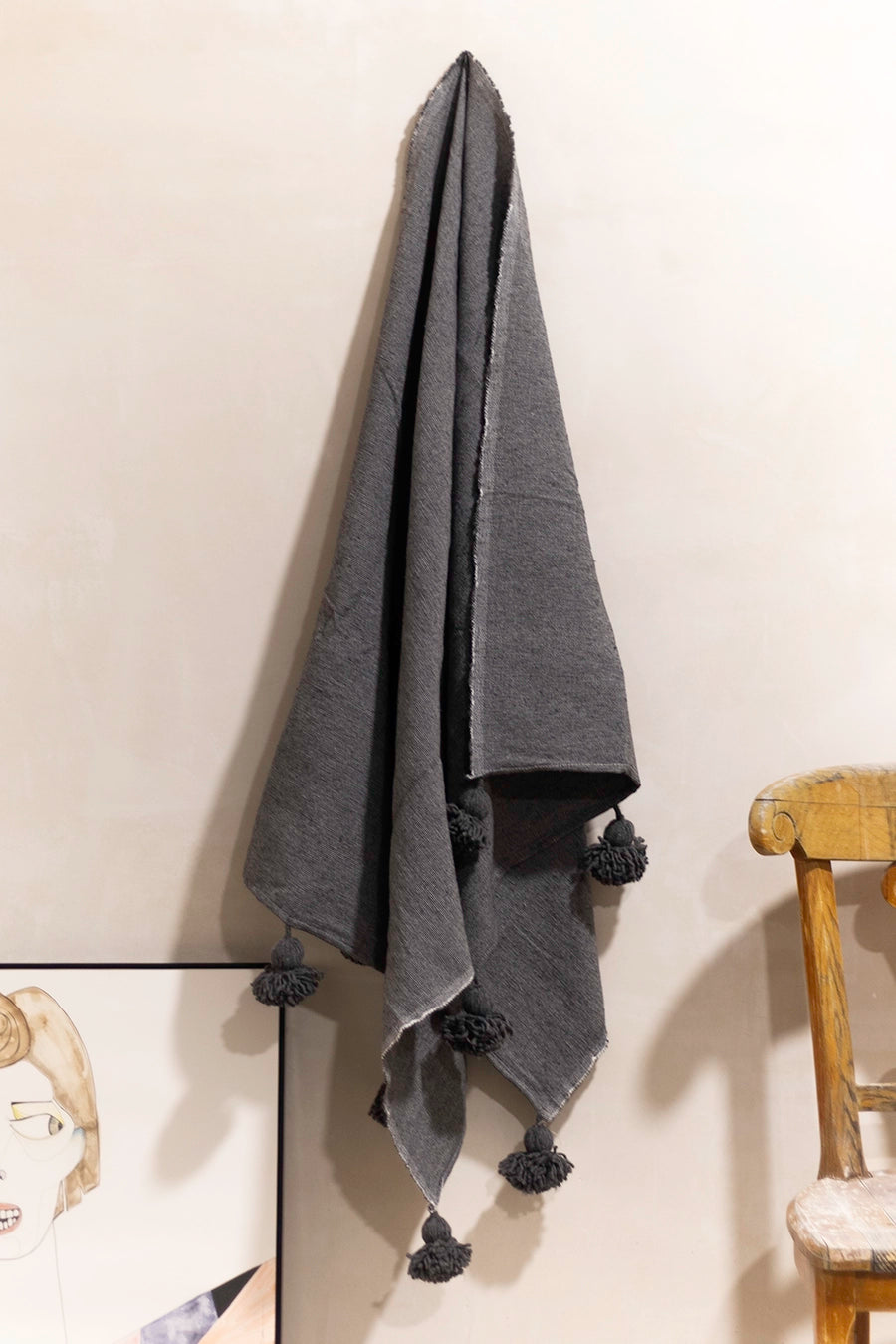Manta gris oscuro