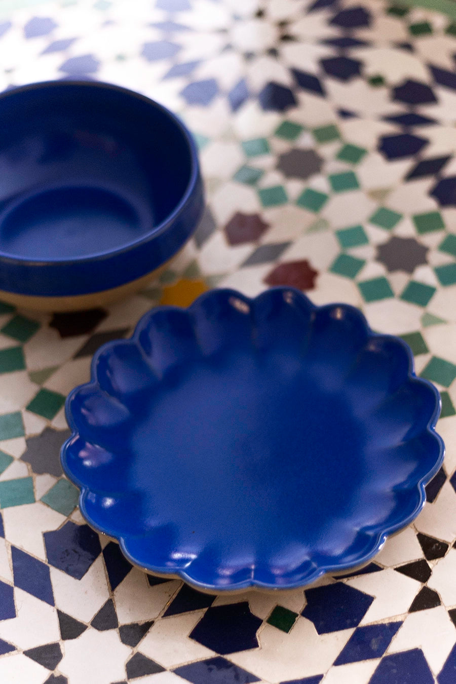 Plato flor azul