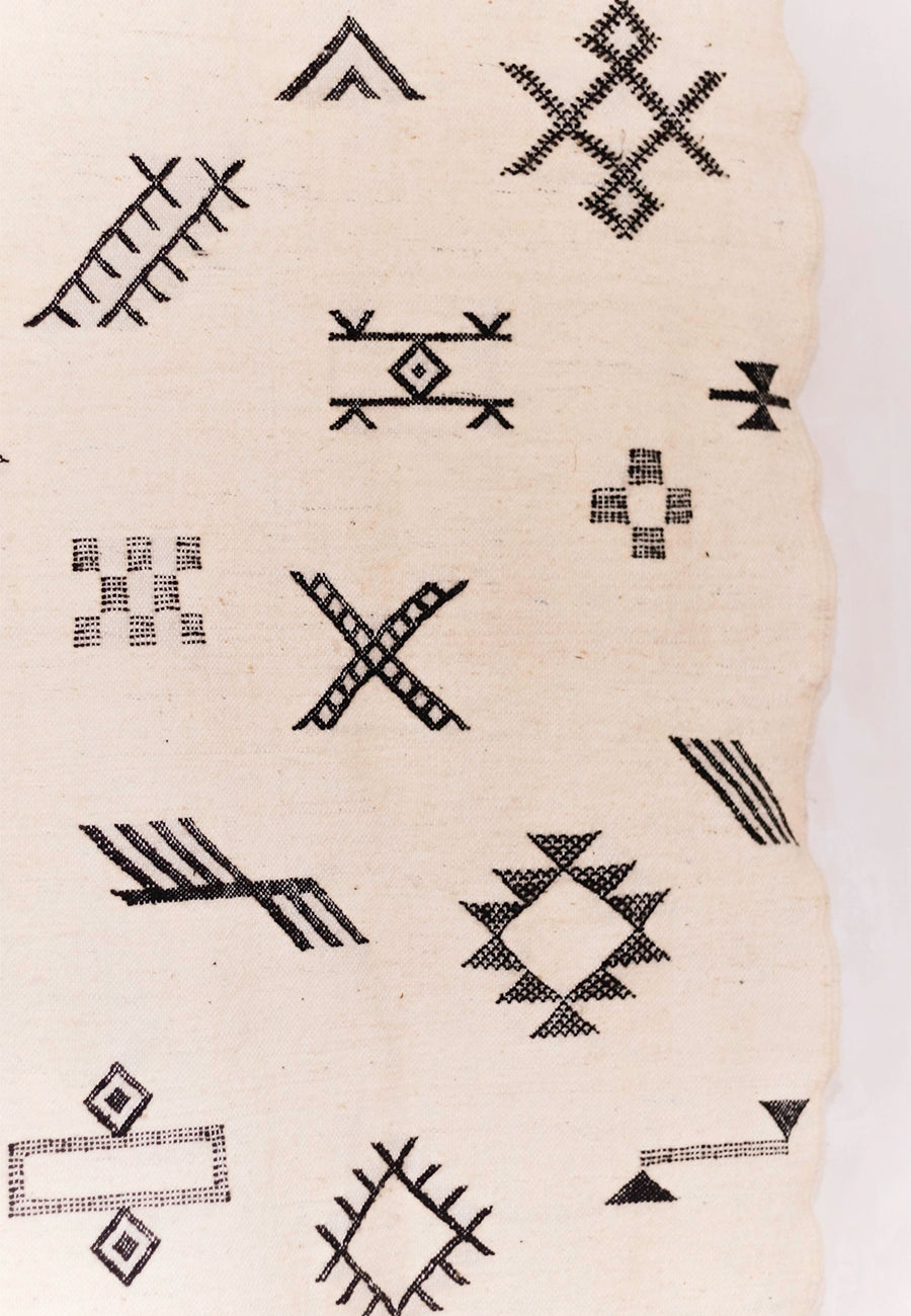 Kilim Tapiz Blanco y Negro