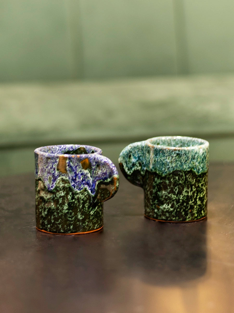 Taza esmaltada asa