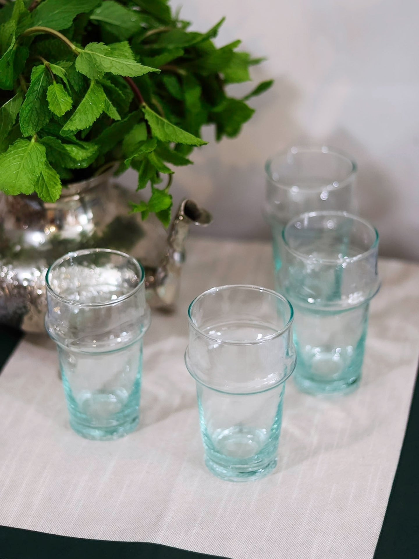 Vaso de vidrio transparente