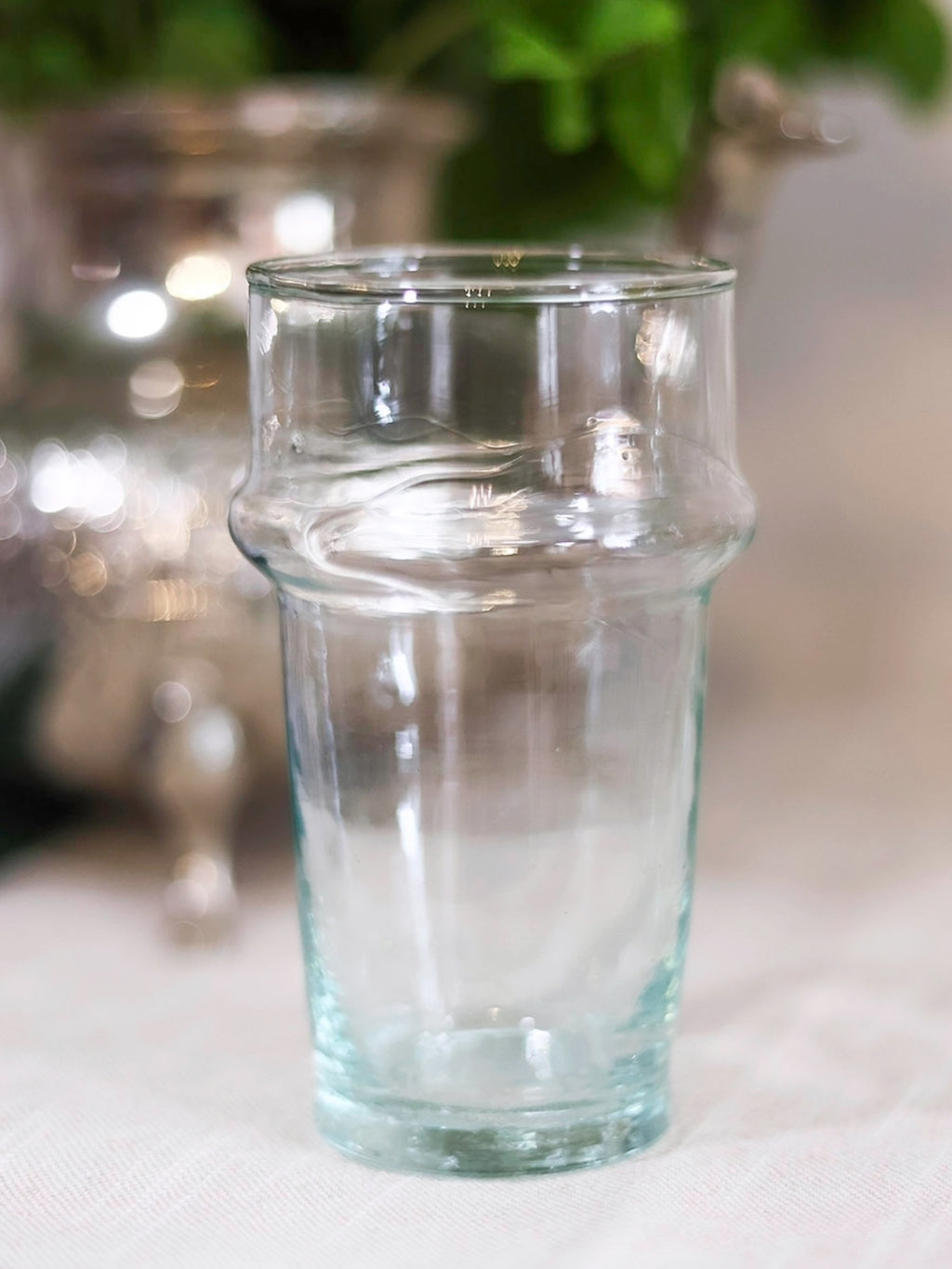 Vaso de vidrio transparente